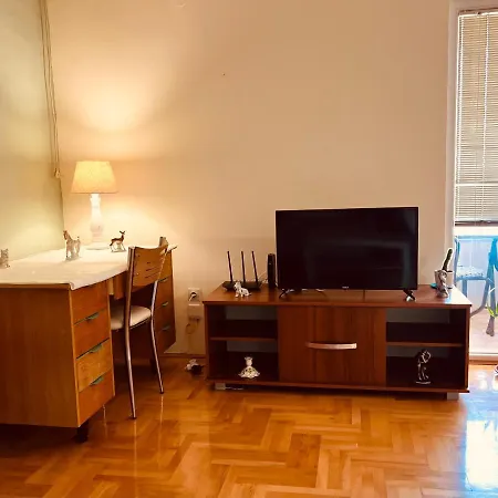 Cozy Near The Center * Skopje