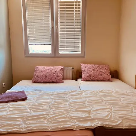 Cozy Near The Center Apartament Skopje