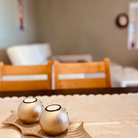 Cozy Near The Center Apartament